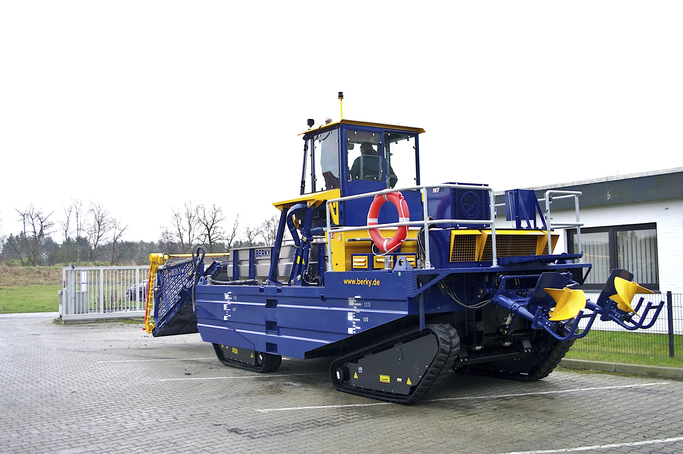 BERKY TRITON 550 AMPHI