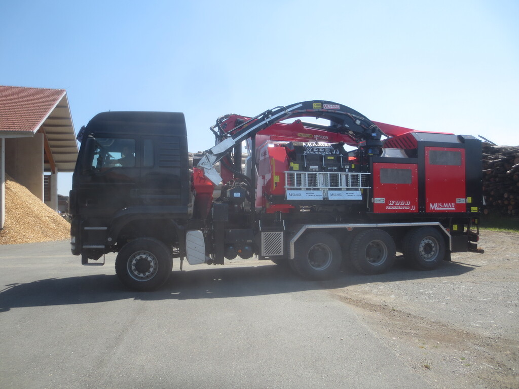 MUS-MAX TERMINATOR D (Motor a Diesel)